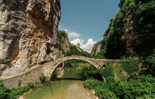 A stone bridge in Zagori Greece where Slow Cyclists ride