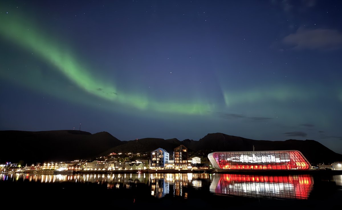 Northern Lights over Hurtigruten museum, Stokmarnes