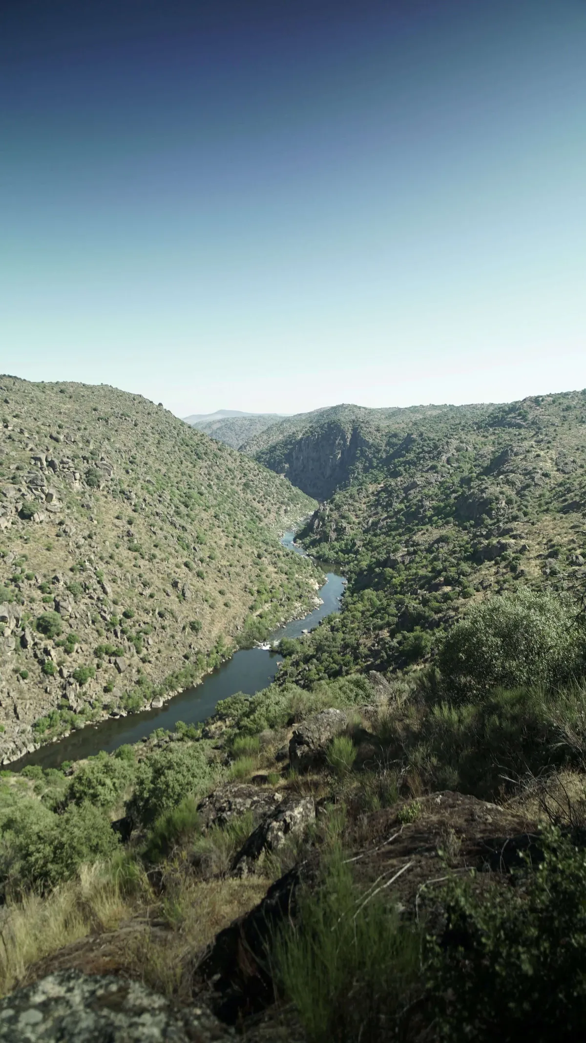 Overlooking-the-Coa-river-Portugal-where-Slow-Cyclists-visit